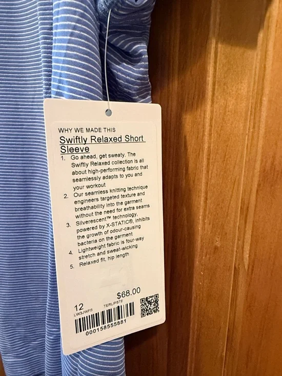 lululemon athletica Light Blue Short-Sleeve Crew Tee - Picture 2 of 3